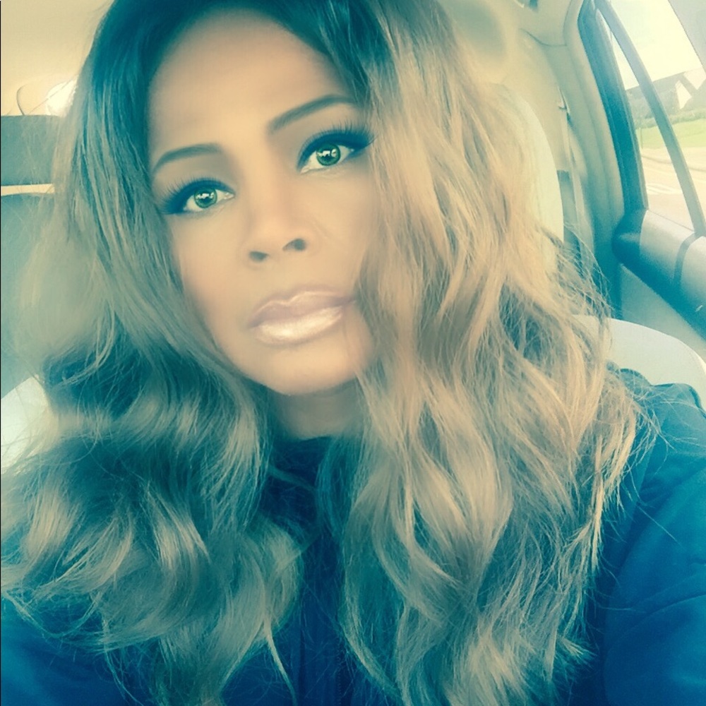 Meet your Posher, Joan